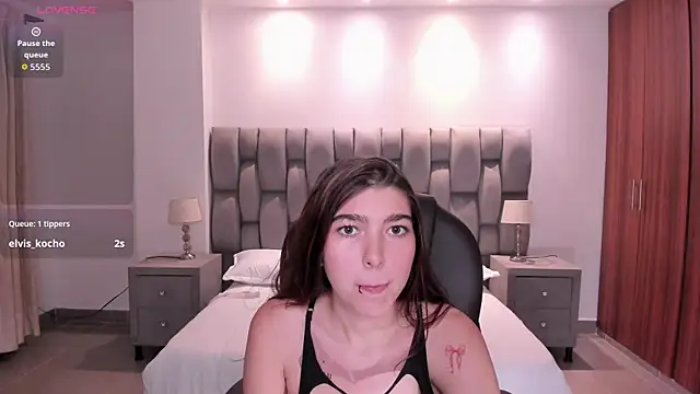 valeryn_darter webcam