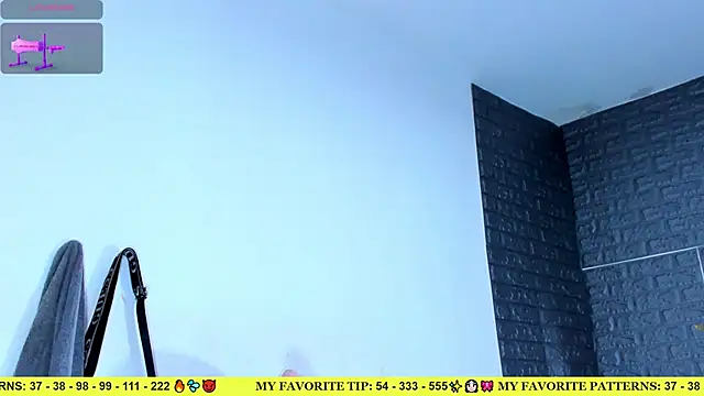 AriannaLewiis webcam