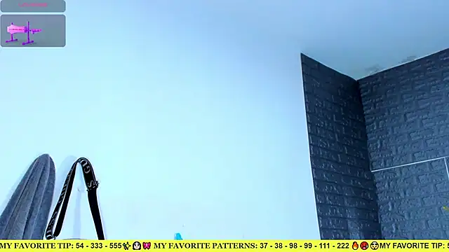 AriannaLewiis webcam