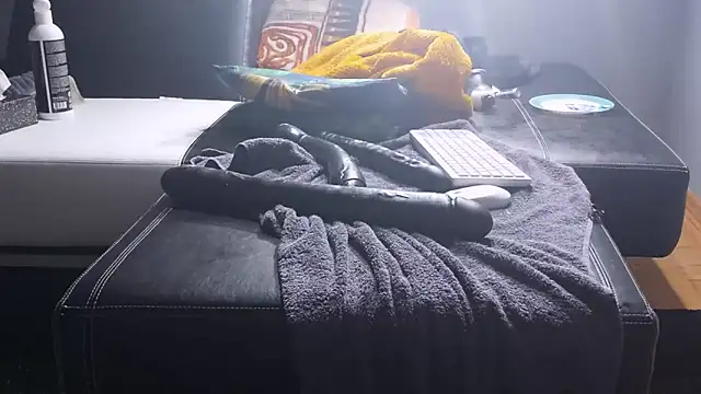 slavic_boy_39 webcam