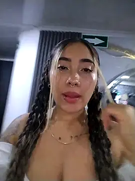 ManuelaVeelez webcam