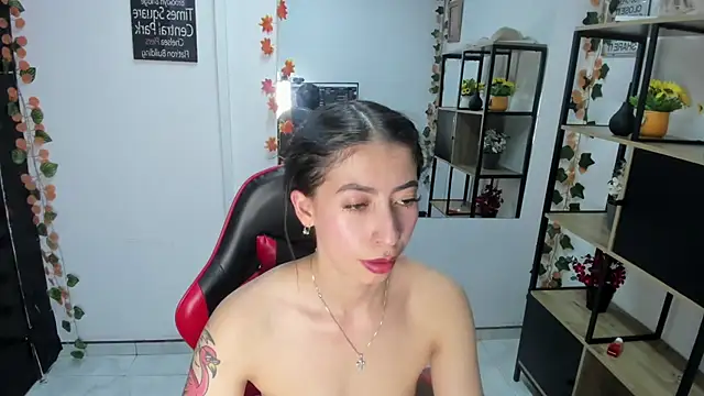 LilithCooperr_ webcam