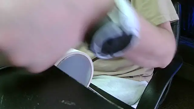 bowerboi (M young) - Shirt Off