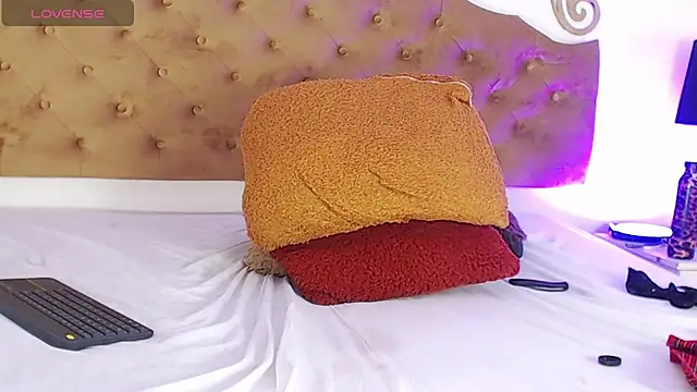 Adara_Ferrara webcam