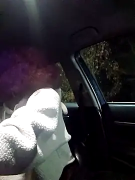 oliviaprettypussy (F young) - Fuck Dildo in Car