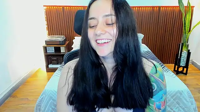 katherinebond - KatherineBond's free webcam