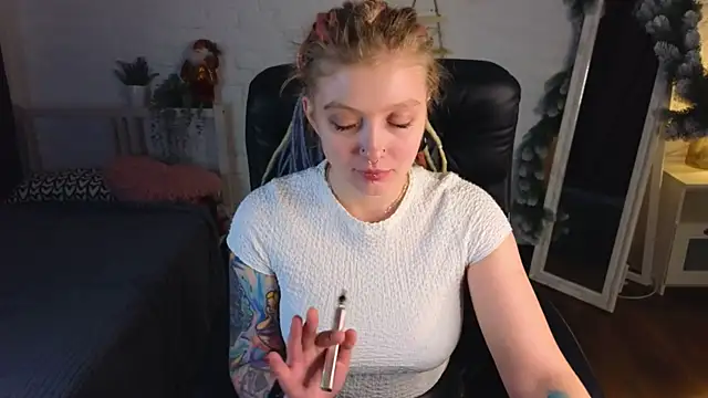 kiki_shay - Kiki_shay's free webcam