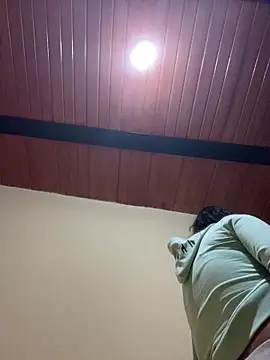 cattia_11 - Cattia_11's free webcam