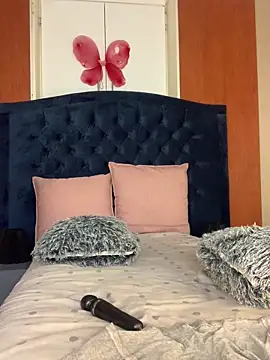 VeryGoodBadGirl1 webcam