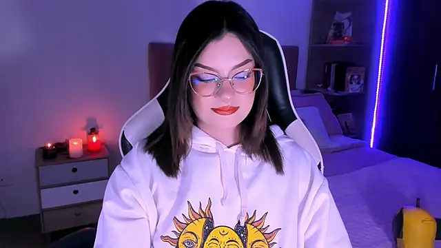 OphelianaRose33 webcam