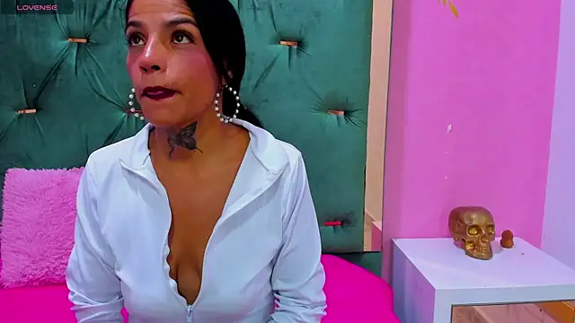 Hellen__4master webcam