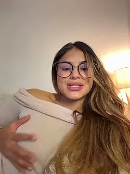 saraparisi - SaraParisi's free webcam