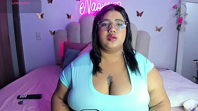 NaomiAsha webcam
