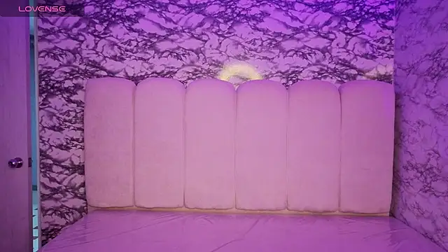 Afrodita_Wild_v webcam