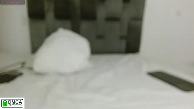 SaccharineSin webcam