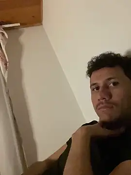 Michaell_Spinelly webcam