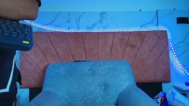 HellAndDante_ webcam