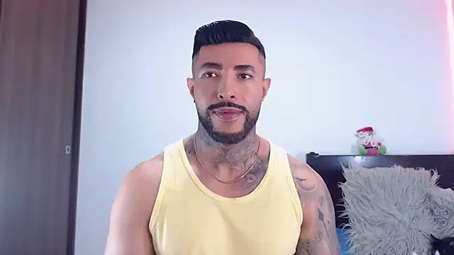 andrea_de_lucaa webcam