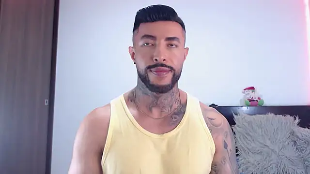 andrea_de_lucaa webcam