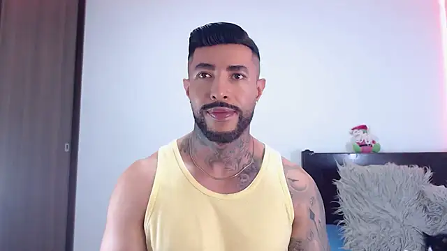 andrea_de_lucaa webcam