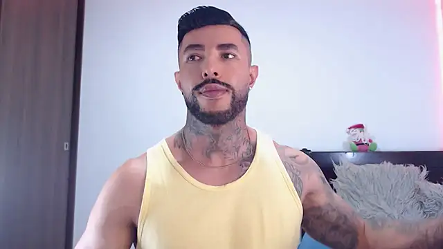 andrea_de_lucaa webcam