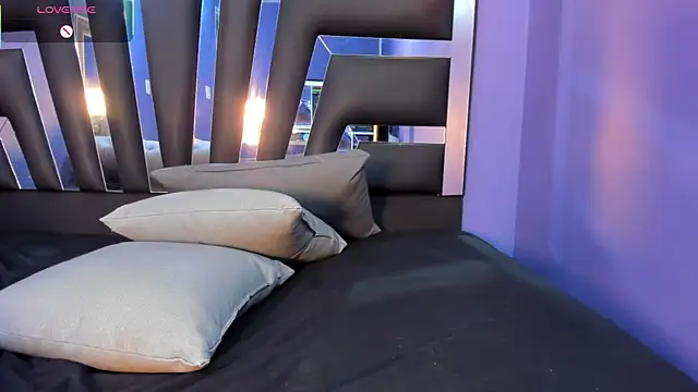 Emma_HotLatina webcam