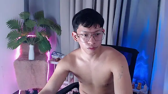 pinkcock_froi2305 webcam