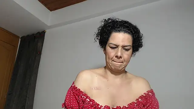 Sharickleon11 webcam