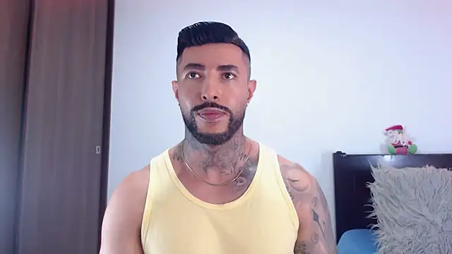 andrea_de_lucaa webcam