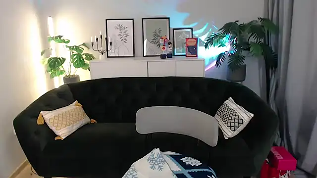 Natalee_Love webcam stripchat model stream image