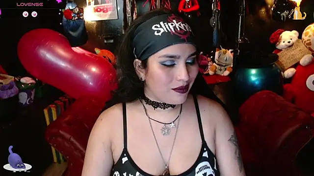 kureiji_hentaii - Kureiji_hentaii's free webcam