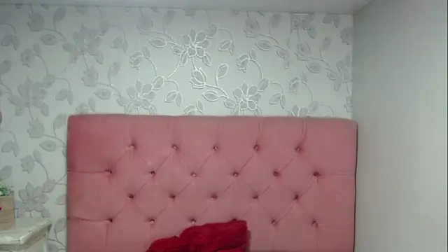 CarolineBrunx webcam