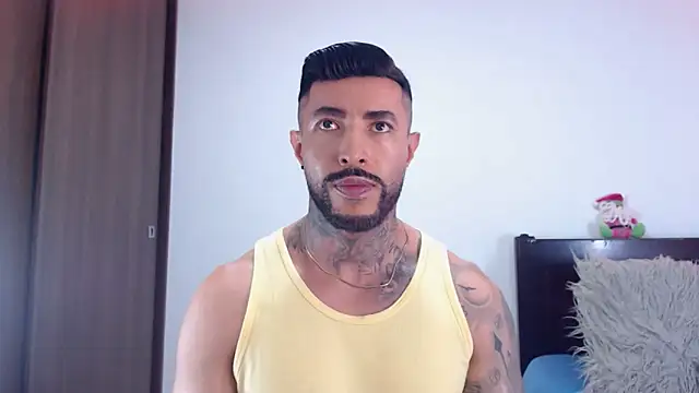 andrea_de_lucaa webcam