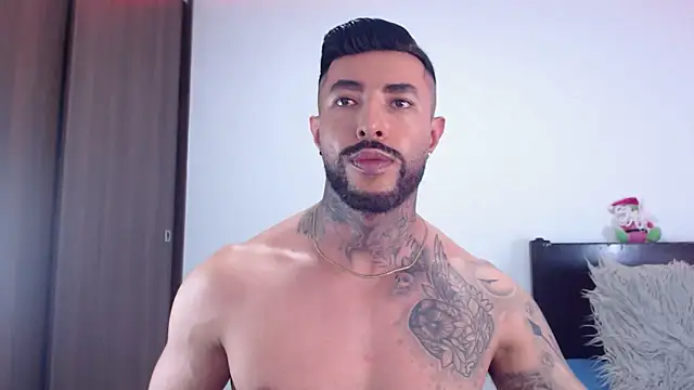 andrea_de_lucaa webcam