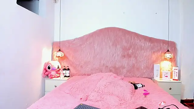 SkarletRuiz's live cam