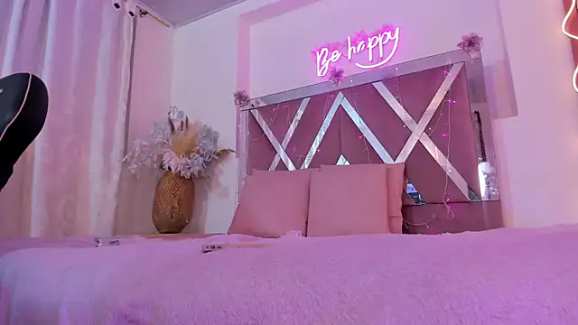 Shinedark_tay1's live cam