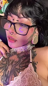 AryRousse's live cam