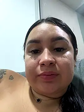 Pretty_Isadora webcam