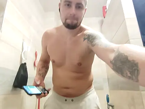 vladyslav30 (M young) - На  релакс Могу дать Wat Cap кончим???