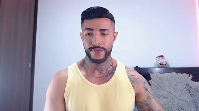 andrea_de_lucaa webcam