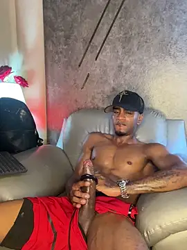 AaronCruz_'s live cam