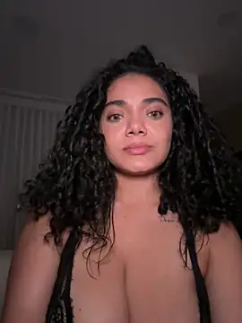 curlyierr (F young) - Titfuck + Cream