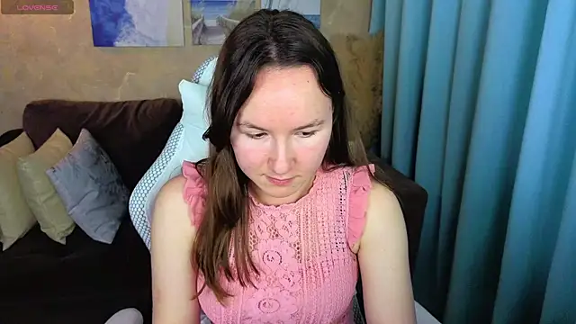 Little_doll_meow webcam