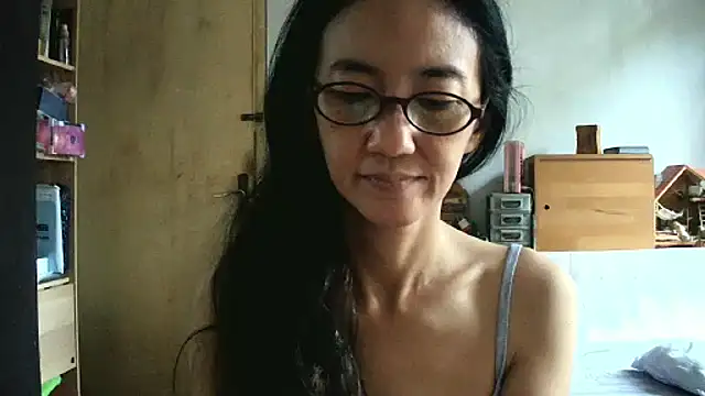 dj_kitty - DJ_Kitty's free webcam