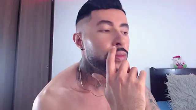 andrea_de_lucaa webcam