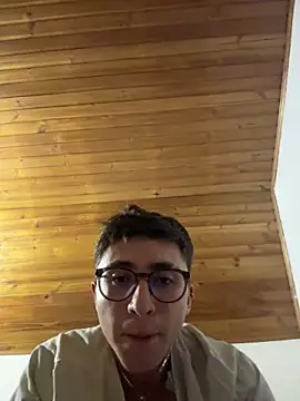 CamiRojas_boy webcam