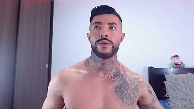 andrea_de_lucaa webcam