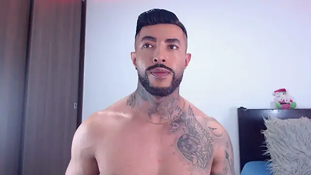 andrea_de_lucaa webcam