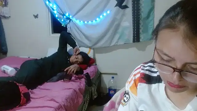 clayre_and_jill webcam