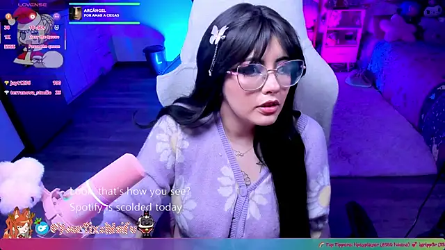 AlyssaRomanova webcam